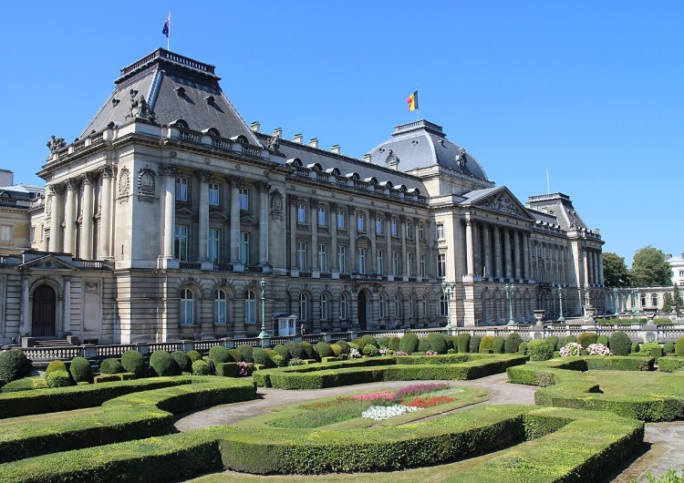 Prawicowa, "arizońska" koalicja w Belgii złożyła przysięgę przed królem