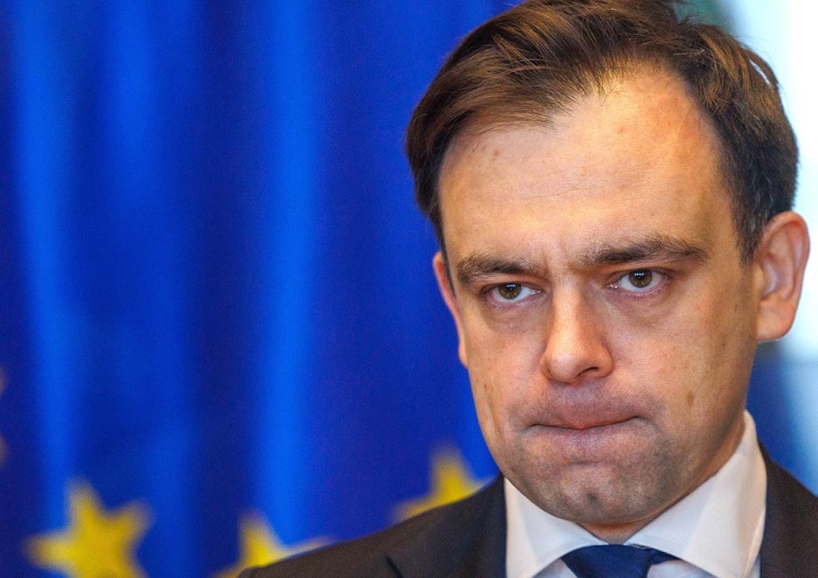 "I tak będzie pan sobie korespondował". Domański skierował pismo do PKW ws. pieniędzy dla PiS