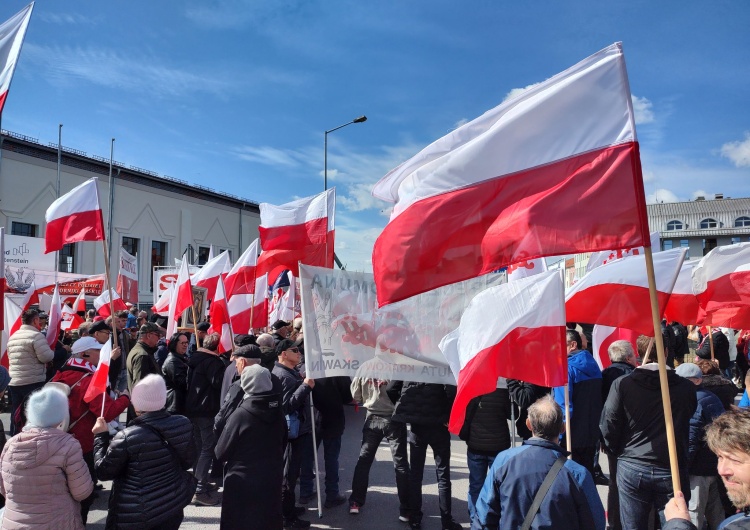 W Gubinie ruszyła demonstracja przeciwko masowej migracji