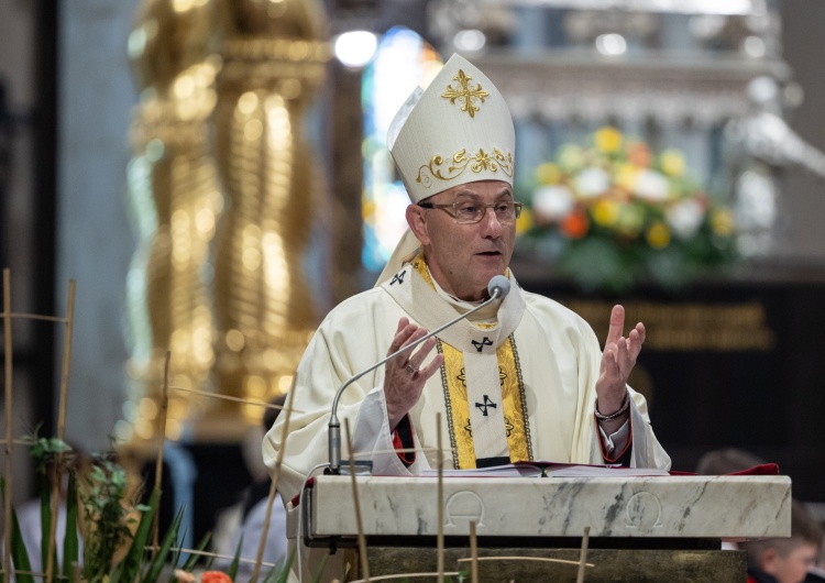 "Był świadkiem miłości". Prymas Polski wspomniał papieża Franciszka