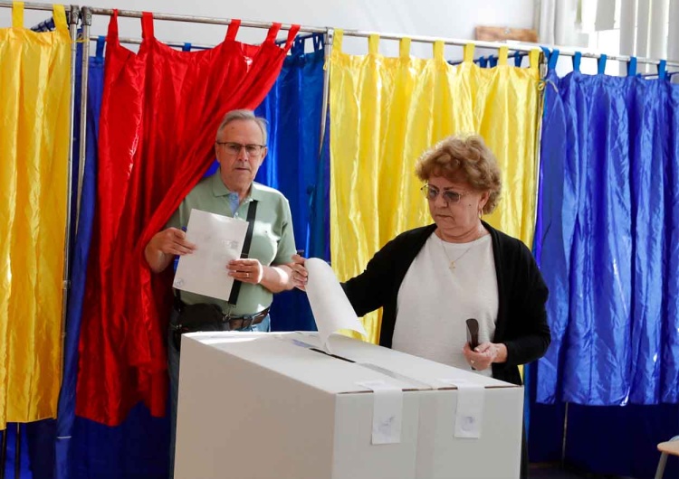 Mijanka w wyborach prezydenckich w Rumunii. Przeliczono blisko 99 proc. głosów