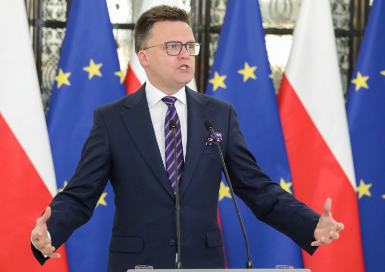 Холовня: Туск виновен в поражении Тшасковского. Нам следует пересмотреть коалиционное соглашение