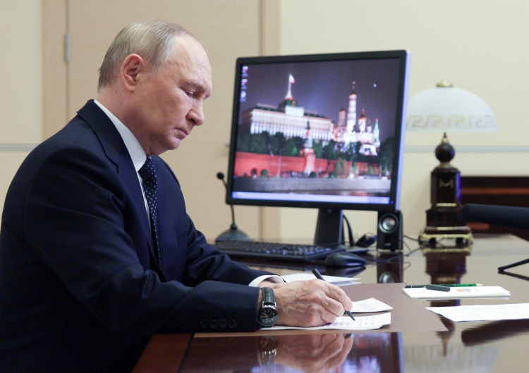 The Pope held a conversation with Vladimir Putin