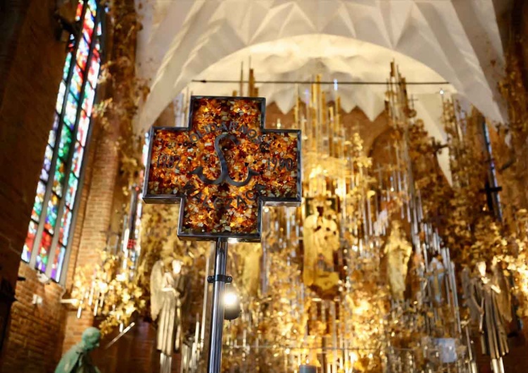 W Bazylice św. Brygidy w Gdańsku poświęcono krzyż Solidarności Walczącej