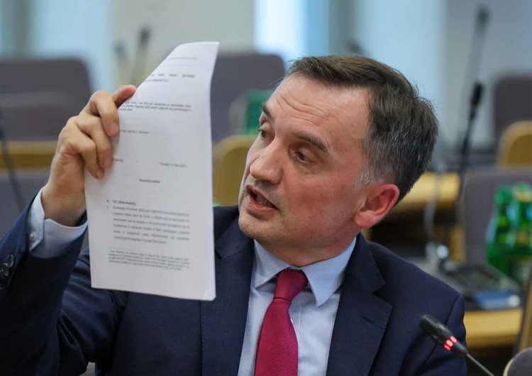 Przymusowe doprowadzenie Zbigniewa Ziobry. Jest decyzja komisji