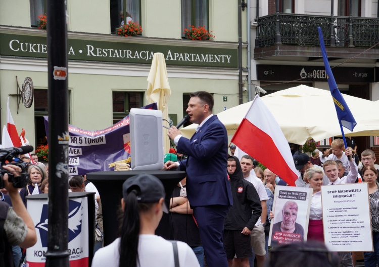 Союз с Законом и Справедливостью? Конфедерация хочет стать "прекрасной девой в становлении".