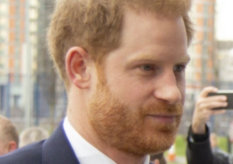 Burza w Pałacu Buckingham. Niespodziewany ruch księcia Harry’ego