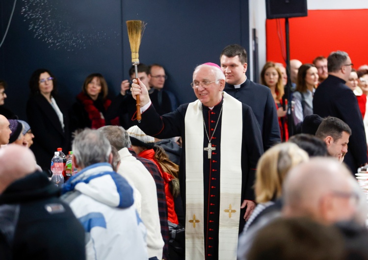 Boże Narodzenie na Jasnej Górze. Abp Depo: jesteście dziedzicami łaski